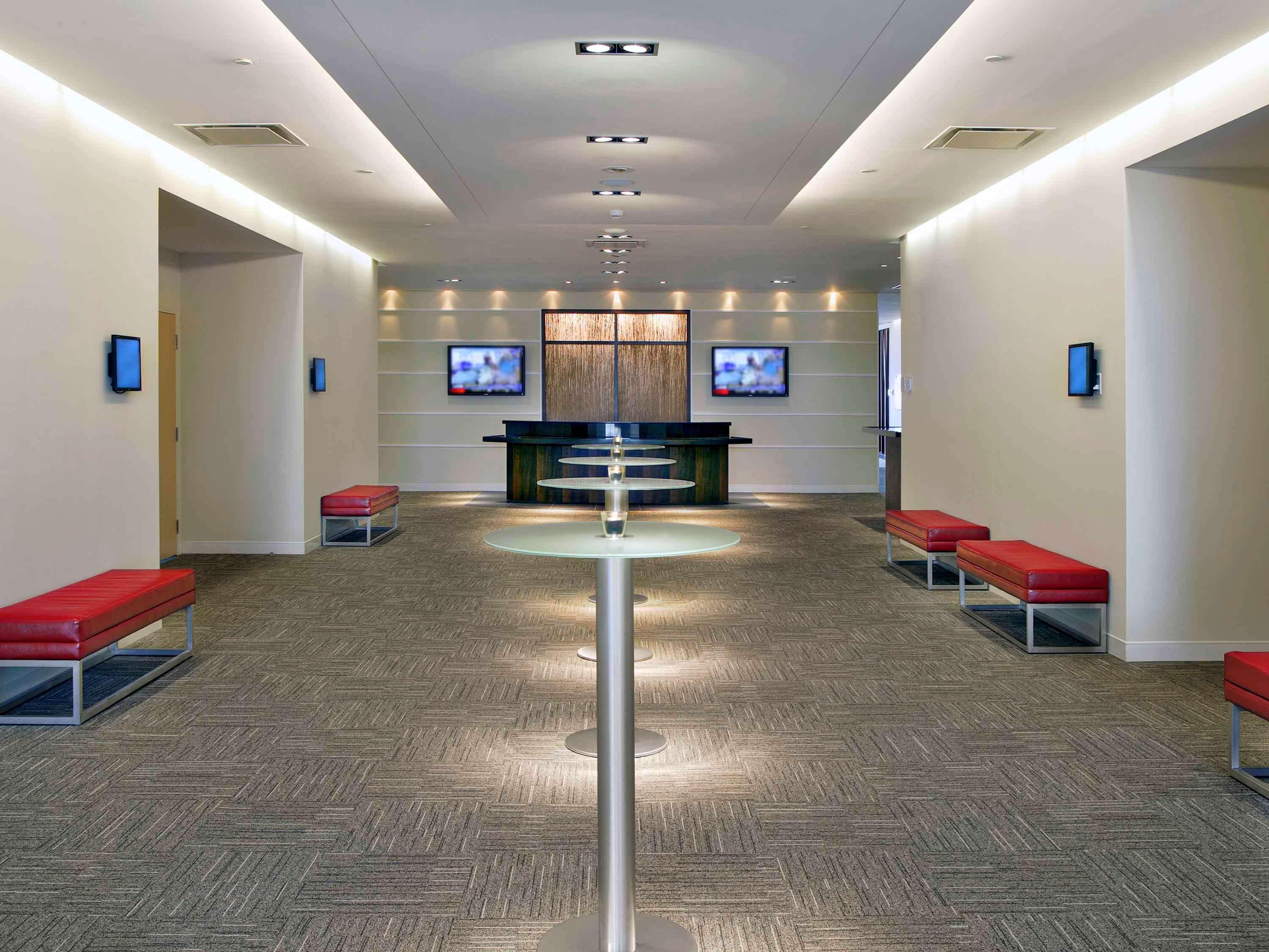 Novotel Montreal Aeroport دورفال المظهر الخارجي الصورة