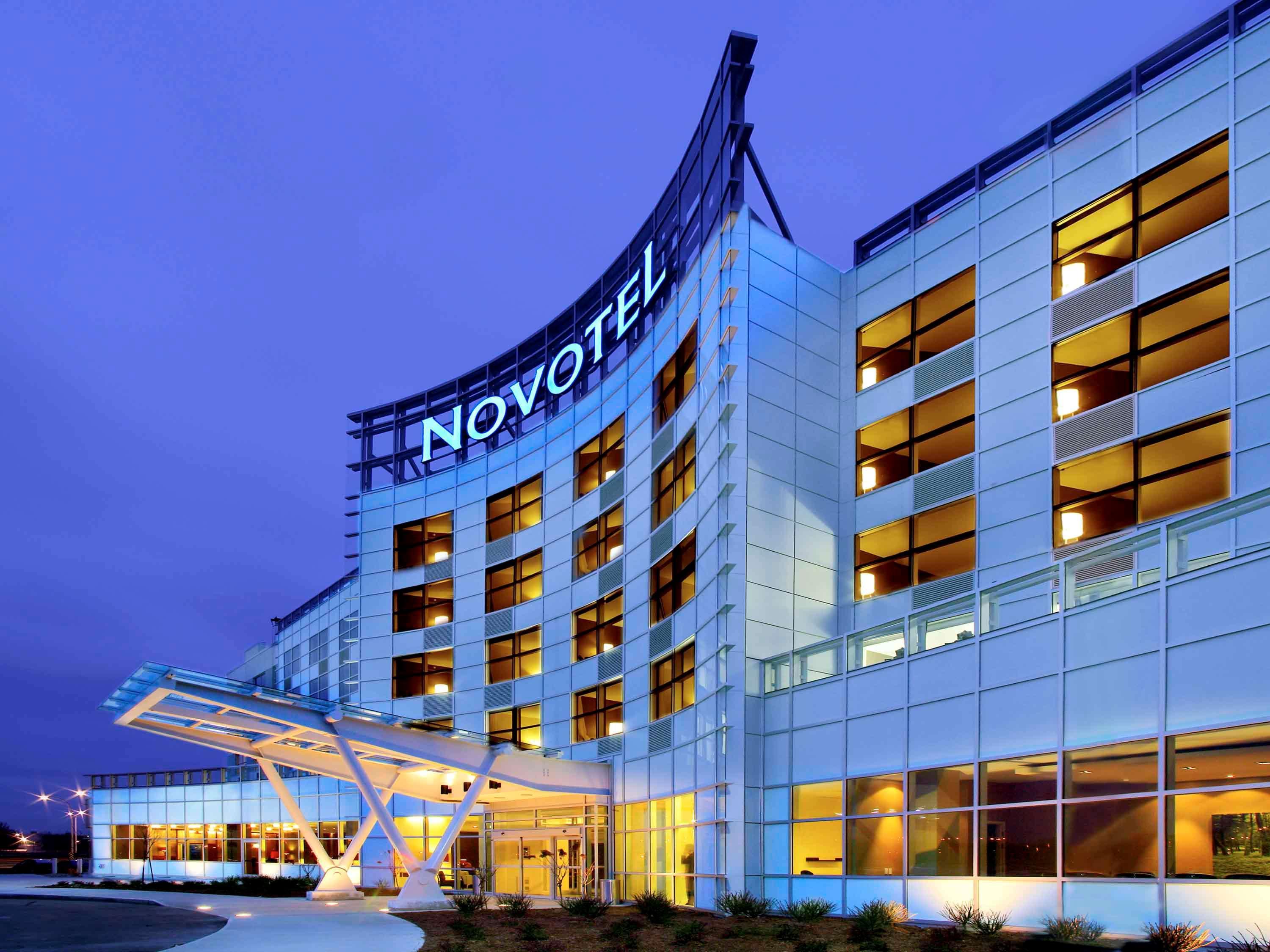 Novotel Montreal Aeroport دورفال المظهر الخارجي الصورة