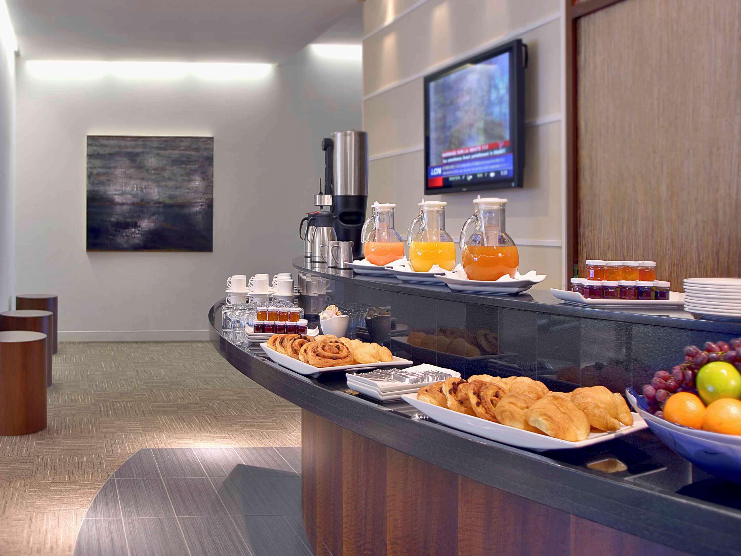 Novotel Montreal Aeroport دورفال المظهر الخارجي الصورة