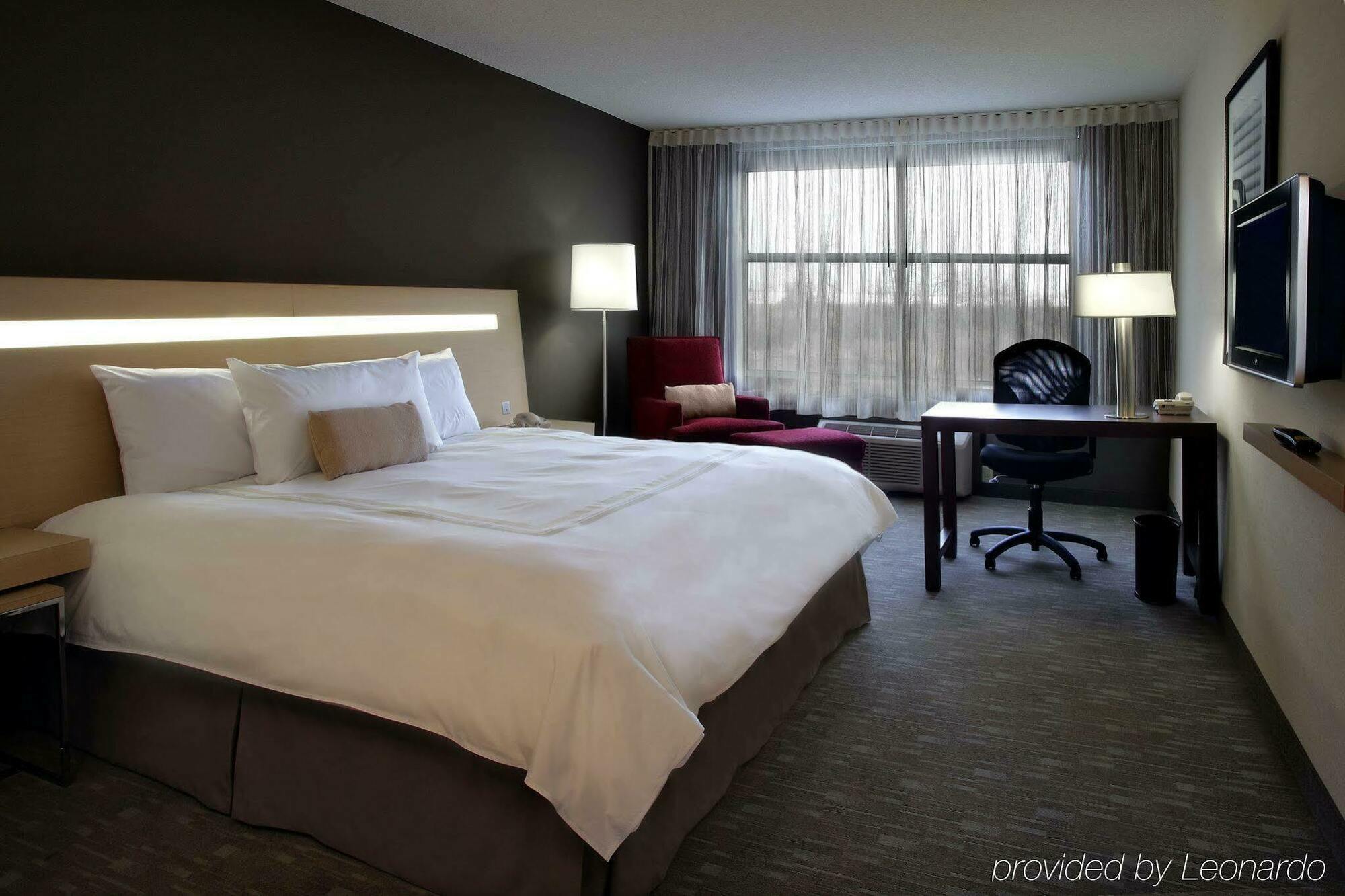 Novotel Montreal Aeroport دورفال المظهر الخارجي الصورة